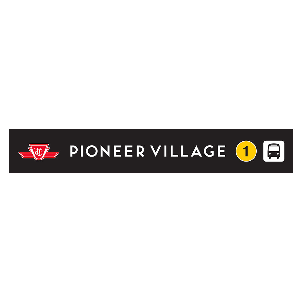 Panneau de gare en bois du village pionnier