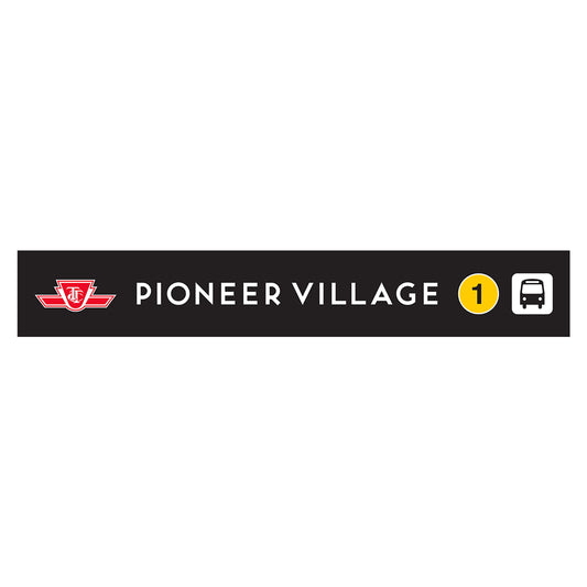 Panneau de gare en bois du village pionnier